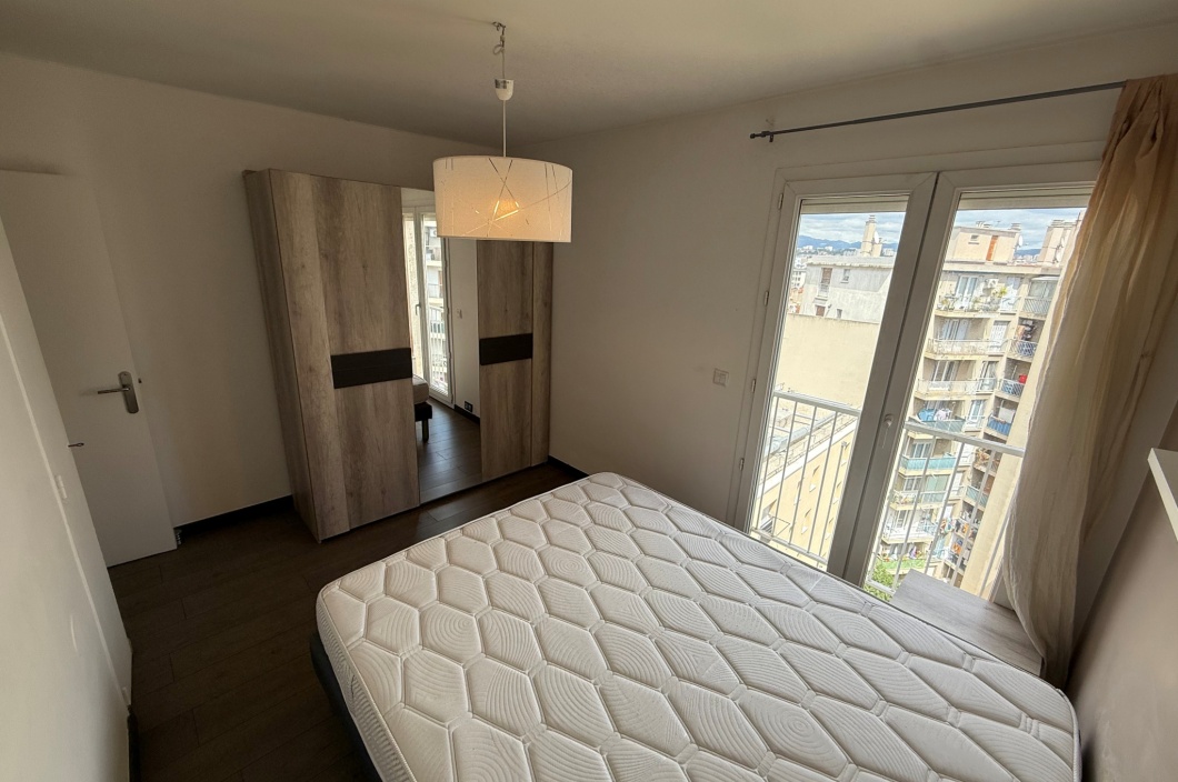 1 Chambre Chambres,Studio,Location,417