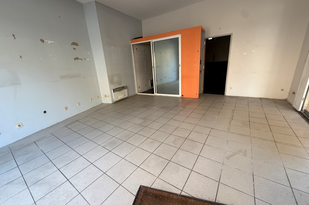Local Commercial,Location,455