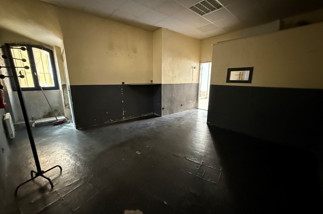 Local Commercial,Location,455