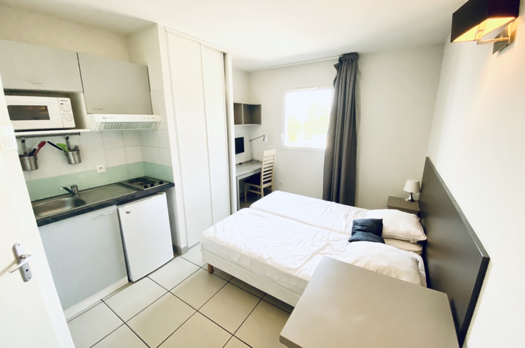 1 Chambre Chambres,Appartement,Location,195