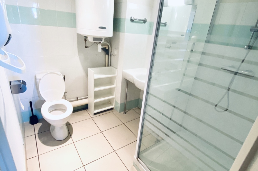 1 Chambre Chambres,Appartement,Location,195