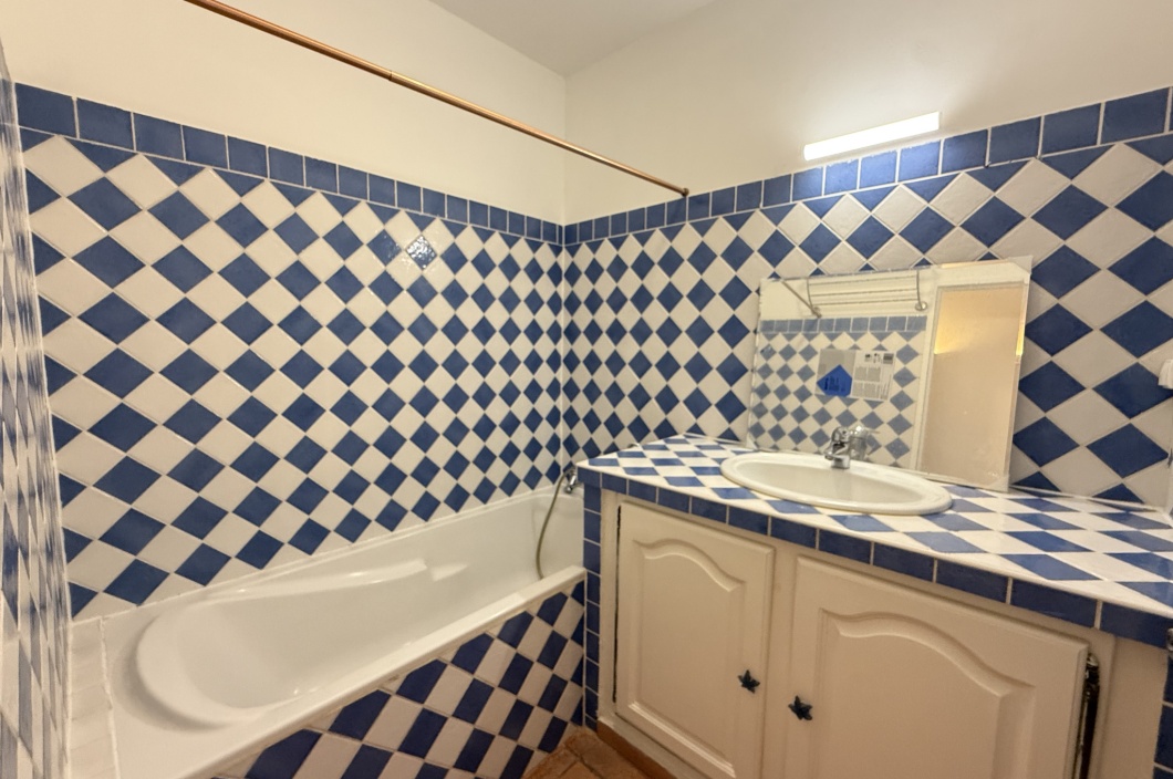3 Chambres Chambres, 4 Chambres Chambres,1 Salle de bainsSalle de bain,Appartement,Location,479