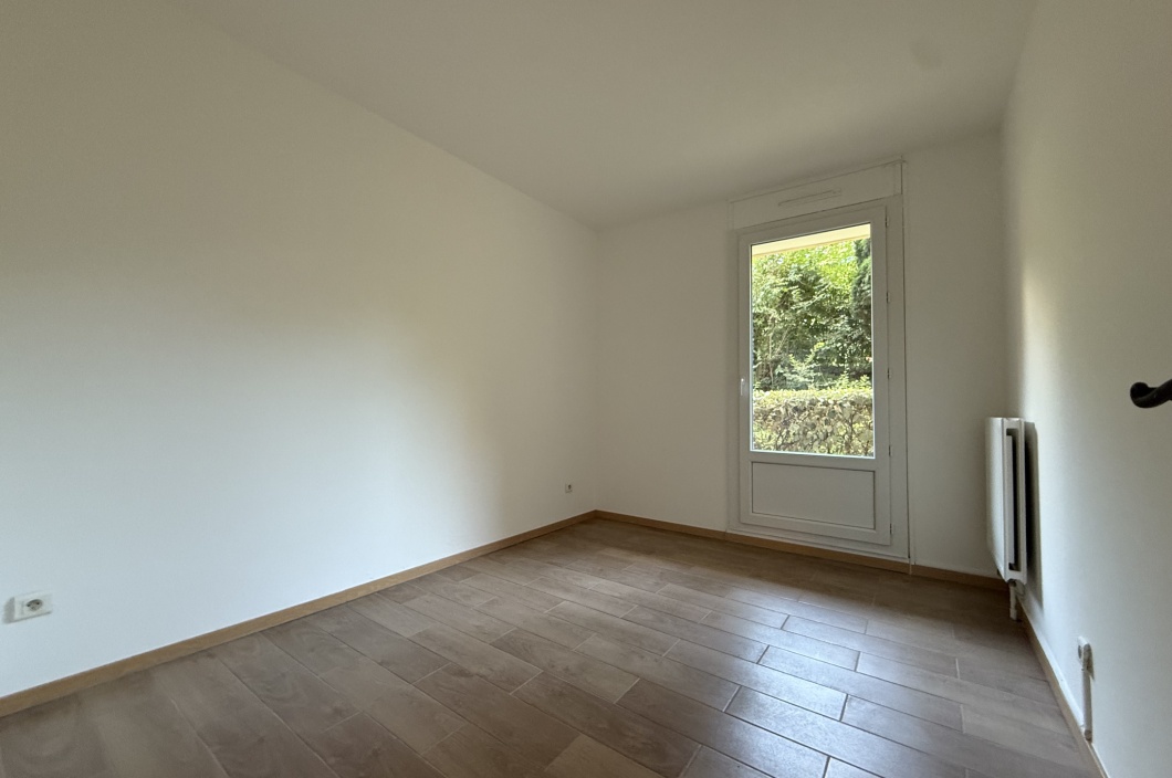3 Chambres Chambres, 4 Chambres Chambres,1 Salle de bainsSalle de bain,Appartement,Location,479