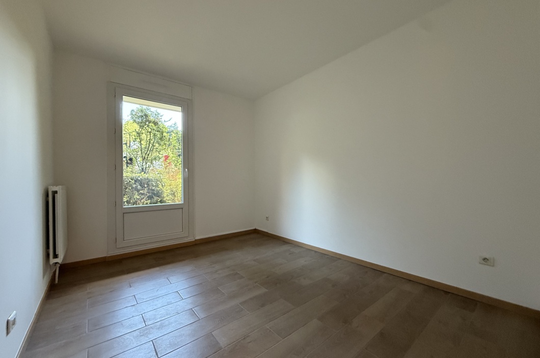 3 Chambres Chambres, 4 Chambres Chambres,1 Salle de bainsSalle de bain,Appartement,Location,479