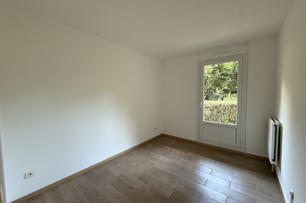 3 Chambres Chambres, 4 Chambres Chambres,1 Salle de bainsSalle de bain,Appartement,Location,479