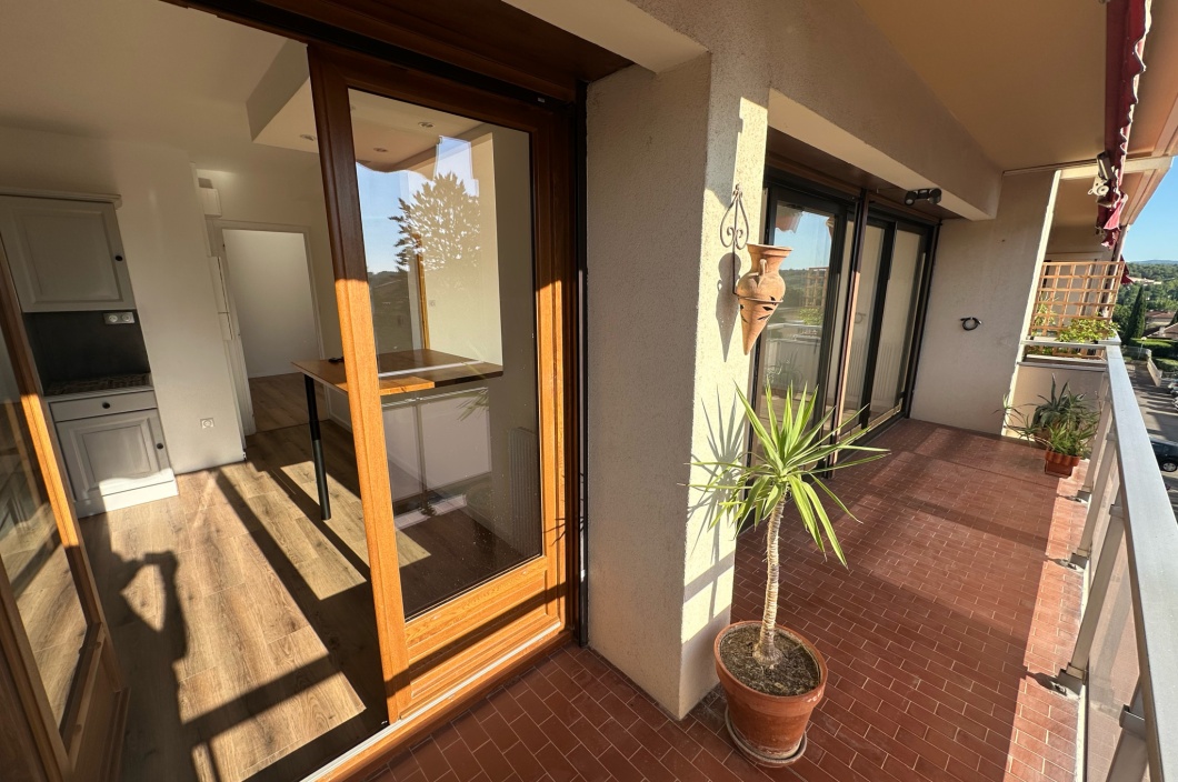 2 Chambres Chambres, 3 Chambres Chambres,1 Salle de bainsSalle de bain,Appartement,Location,486