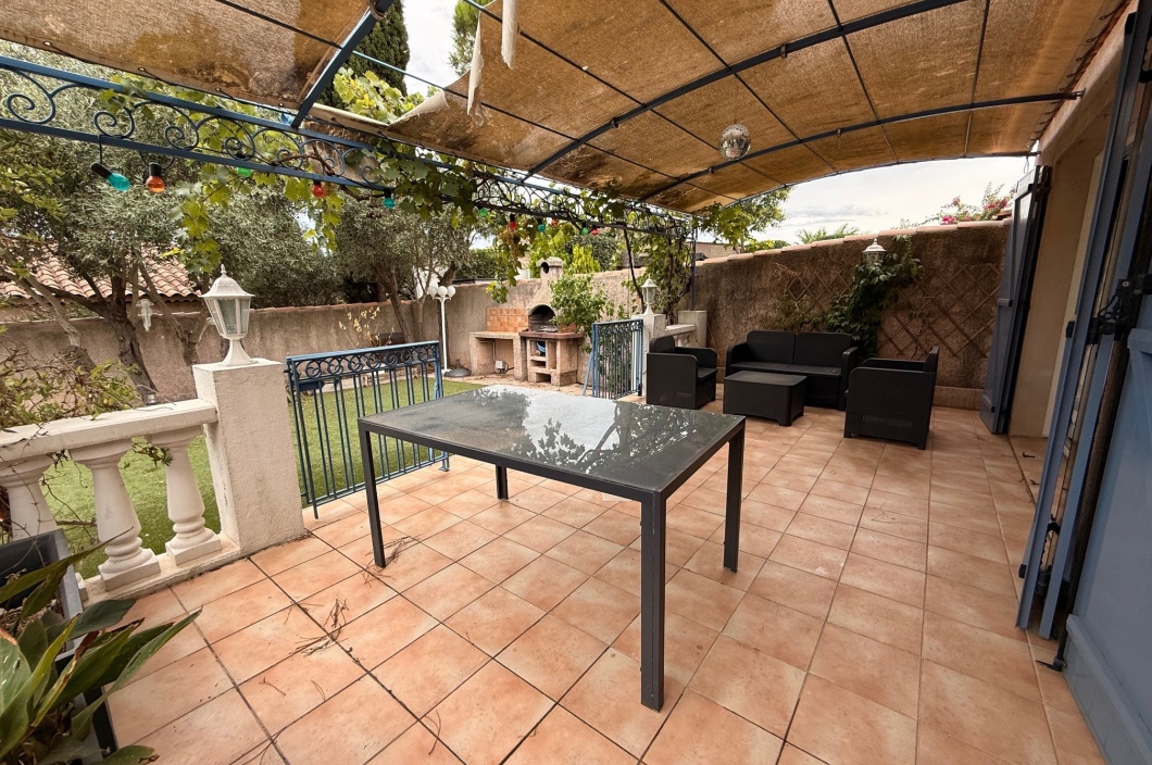 3 Chambres Chambres, 4 Chambres Chambres,1 Salle de bainsSalle de bain,Maison,Location,500