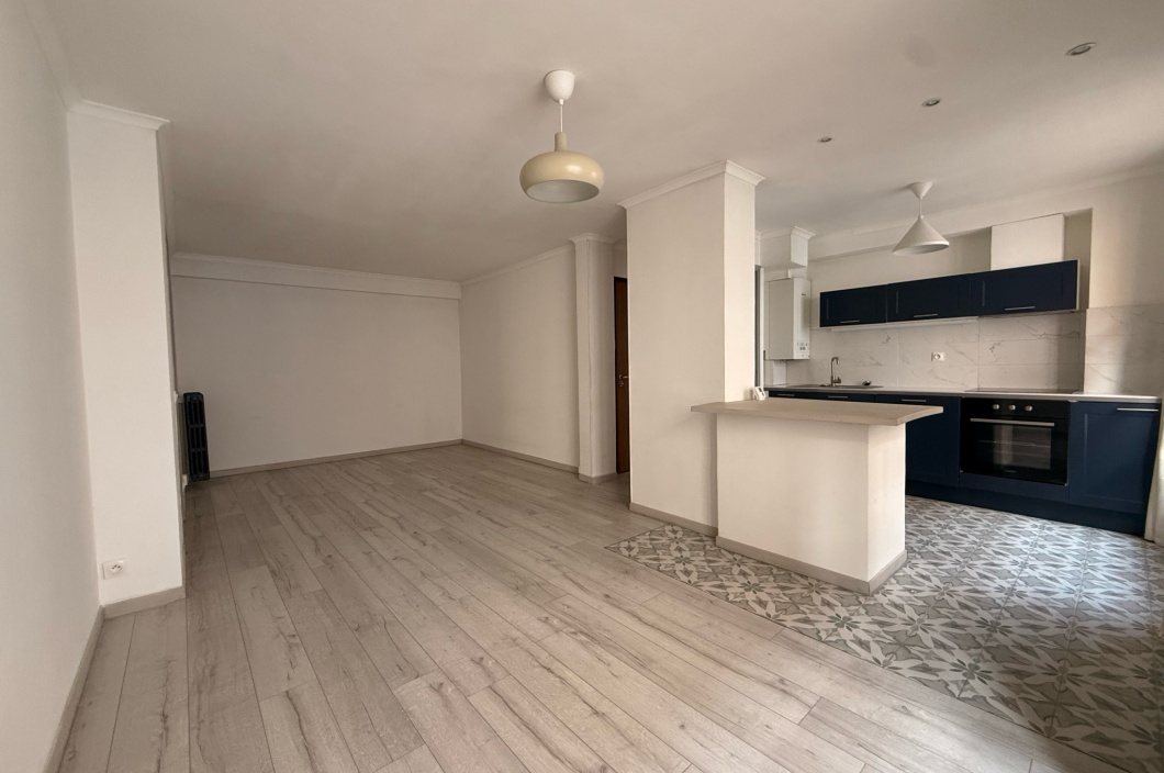 3 Chambres Chambres, 4 Chambres Chambres,Appartement,Location,522