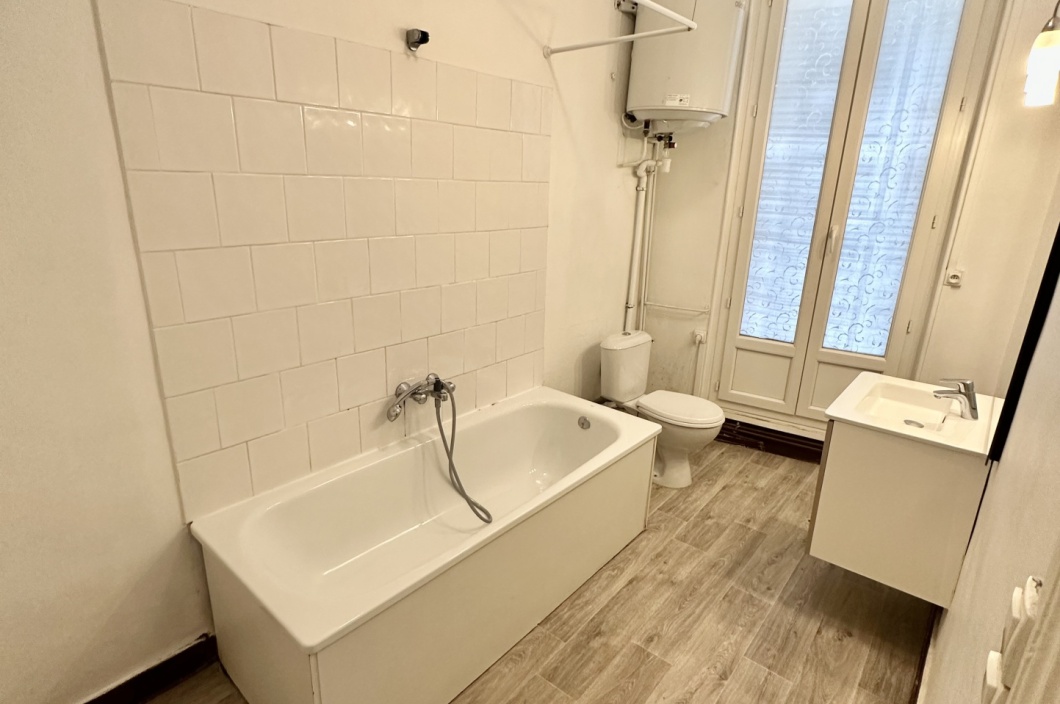 1 Chambre Chambres, 3 Chambres Chambres,1 Salle de bainsSalle de bain,Appartement,Vente,557