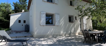 Ventabren, au calme absolu maison familiale avec piscine, terrasse, et
