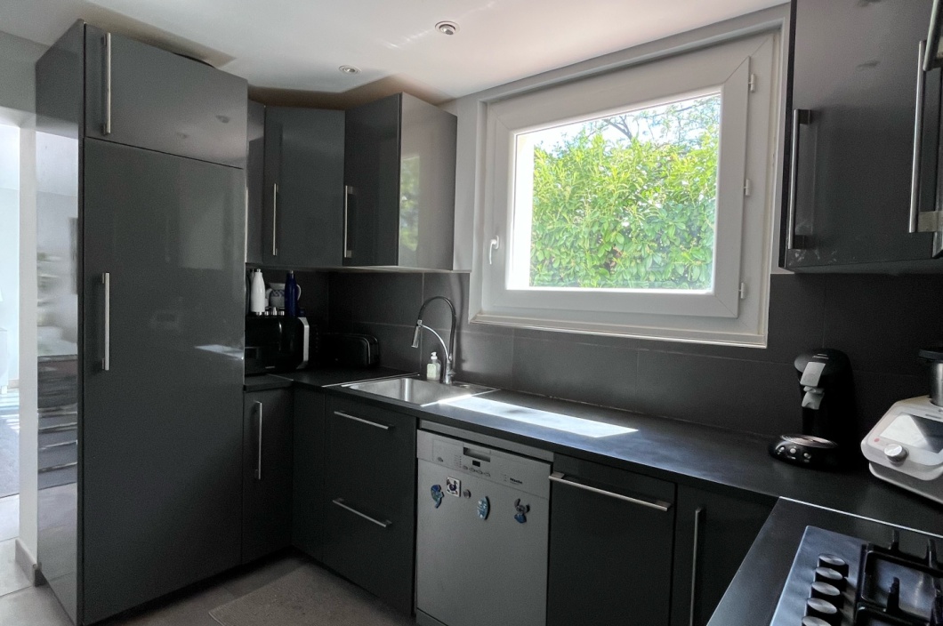 5 Chambres Chambres, 6 Chambres Chambres,1 Salle de bainsSalle de bain,Maison,Vente,564