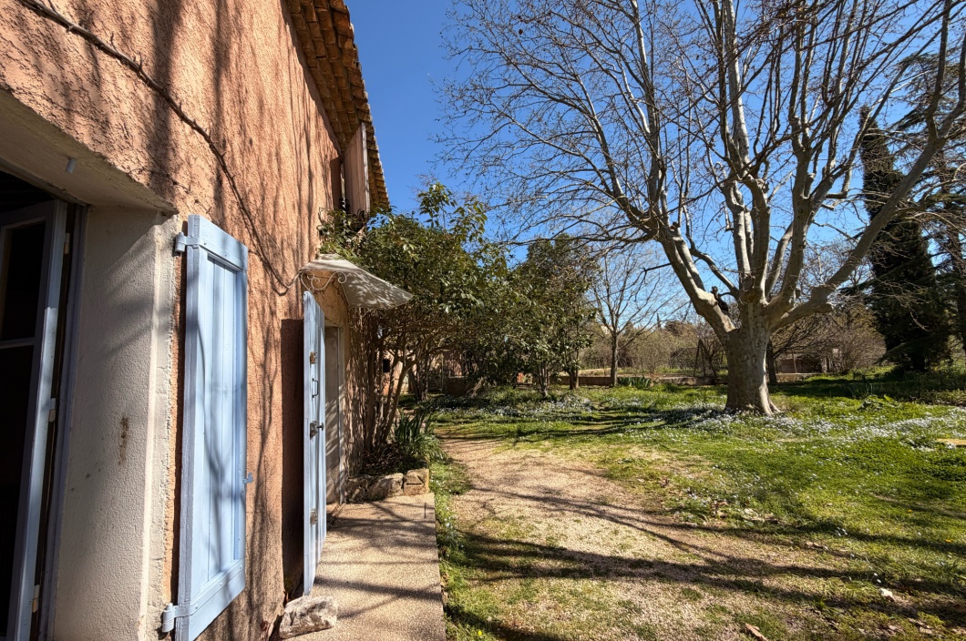5 Chambres Chambres, 6 Chambres Chambres,1 Salle de bainsSalle de bain,Ferme,Vente,571