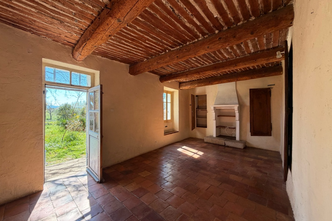 5 Chambres Chambres, 6 Chambres Chambres,1 Salle de bainsSalle de bain,Ferme,Vente,571