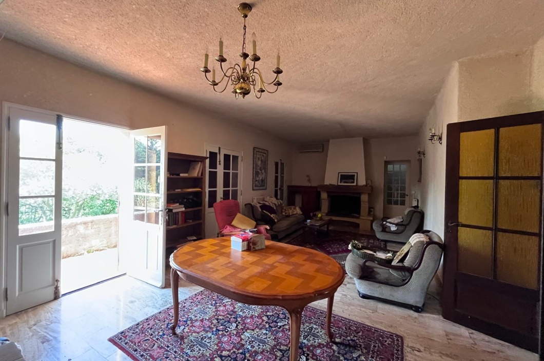 5 Chambres Chambres, 7 Chambres Chambres,2 Salle de bainSalle de bain,Maison,Vente,580