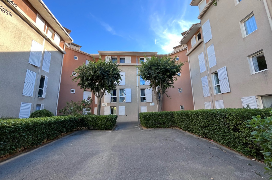 1 Chambre Chambres, 2 Chambre Chambres,Appartement,Vente,0,576