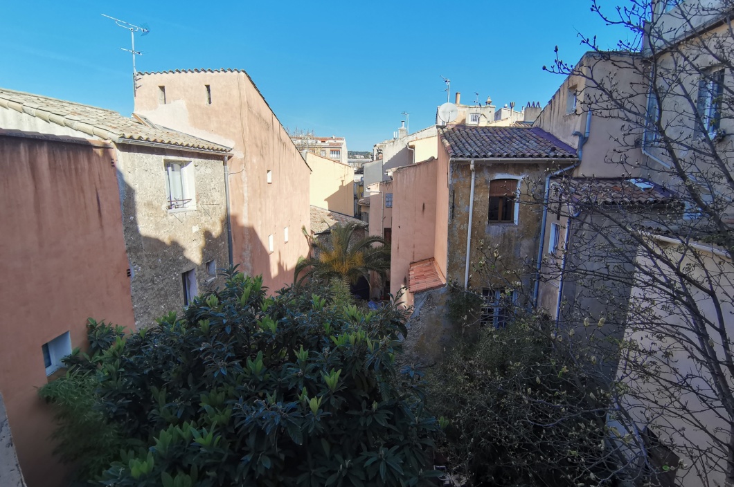 0 , 1 Chambre Chambres,Studio,Localisation,0,577