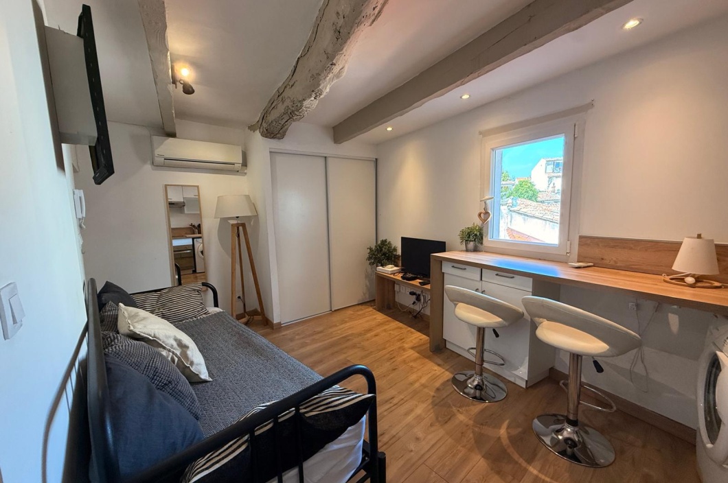 0 , 1 Chambre Chambres,Studio,Vente,0,529