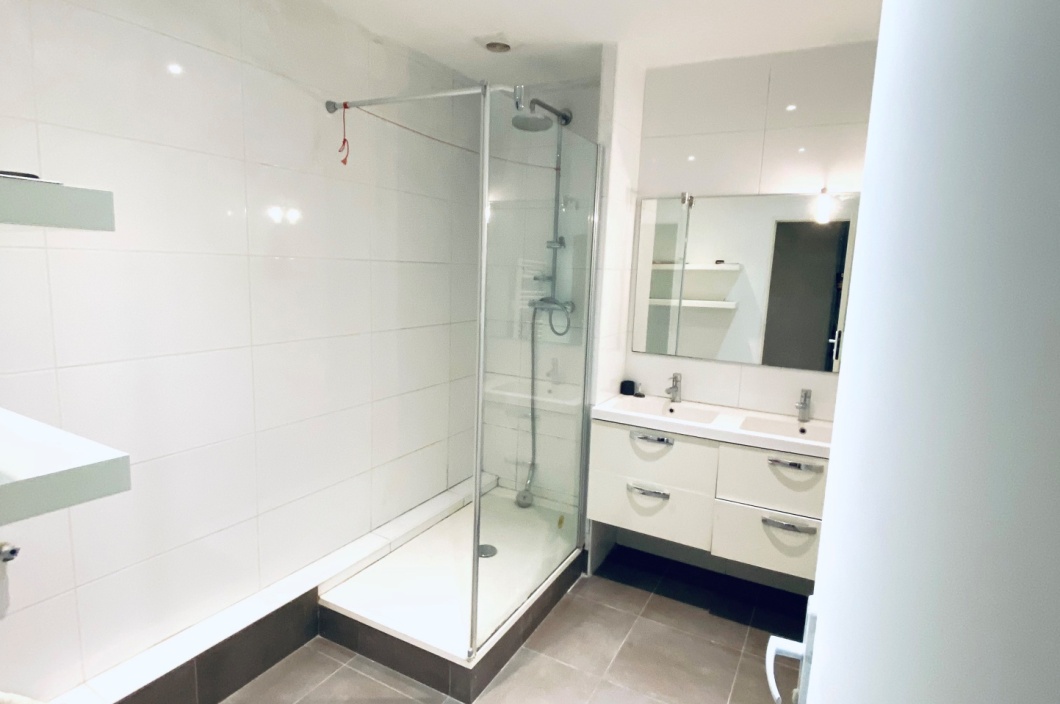 1 Chambre Chambres, 2 Chambre Chambres,Appartement,Vente,0,595