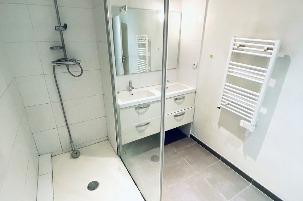 1 Chambre Chambres, 2 Chambre Chambres,Appartement,Vente,0,595
